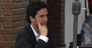 “Los indignólogos”: la dura columna de Ignacio Briones contra los matinales