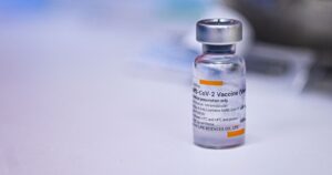OMS afirma que las vacunas Sinovac y Sinopharm son seguras y eficaces