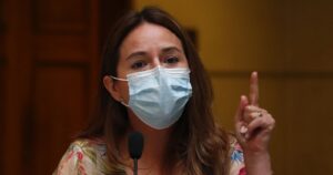 Comisión de Ética confirma sanción contra diputada Joanna Pérez por ir a un matinal