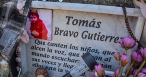 Autopsia de Tomás Bravo apunta a muerte por hipotermia e inanición
