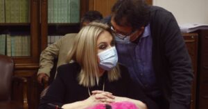Pamela Jiles corrige a Pablo Maltés: “Son tres años y 7 meses”