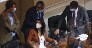 Karla Rubilar pidió al Congreso aprobar 
