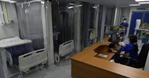 Minsal proyecta alcanzar las 4.300 camas UCI en los próximos días