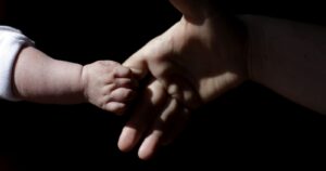 Brote de COVID-19 en Hogar María Ayuda de Biobío dejó a una lactante contagiada