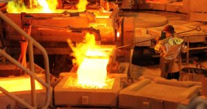 Codelco reportó sus mayores excedentes en una década por mejor gestión y alza en precio del cobre
