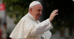 Papa se declara contrario a toda intervención extranjera en Venezuela