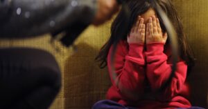 Parricidio en Punitaqui: niño de 7 años murió tras recibir correazos de su madre