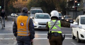 Revisa el calendario de restricción vehicular para Santiago