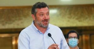 Sebastián Sichel emplaza a Lavín por críticas de su vocero Rodolfo Carter