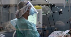 Balance COVID-19: Minsal reportó más de 4 mil casos nuevos y positividad sobre 11%