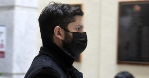 El emplazamiento de Gabriel Boric al PS por primarias amplias en la oposición