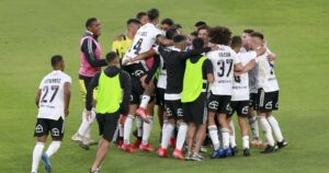 Seremi confirmó que jugadores de Colo Colo deberán cumplir 11 días de cuarentena