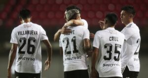 Blanco y Negro niega tener dobles contratos con los futbolistas de Colo Colo