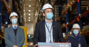 El negociador de Chile para las vacunas a la prensa argentina: 