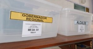 Unidad Constituyente y Chile Vamos dominaron en gobernaciones: independientes arrasaron en municipales