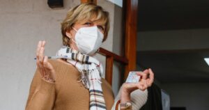 Evelyn Matthei pone en duda apoyo a Lavín en primarias de Chile Vamos