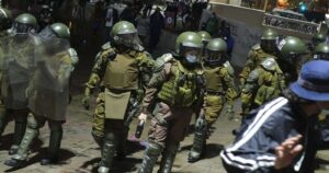 VIDEO - Constituyente de la Lista del Pueblo es detenido en protesta en Plaza Baquedano