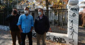 UDI y RN tras ataque a sus sedes: 