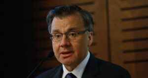 Superintendente de Pensiones: “Es mal negocio cambiarse de fondos permanentemente”