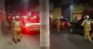 Fiesta en galpón de Santiago concluye con escape masivo y 20 detenidos