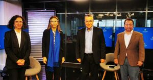 Ministra del Medio Ambiente destacó el trabajo de Aguas Andinas al aumentar de 11 a 34 horas el respaldo hídrico de Santiago