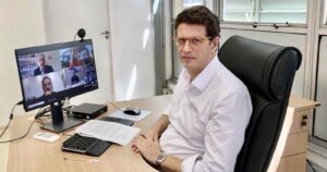 Allanan oficinas del Ministerio de Medio Ambiente de Brasil por presunto tráfico ilegal de madera