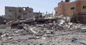 Al menos 75 mil personas abandonan sus hogares en Gaza por los bombardeos israelíes