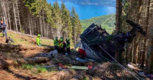 Caída de teleférico en Italia dejó 14 personas fallecidas