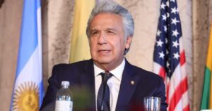 Lenin Moreno acusa a Maduro de meter 