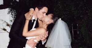 FOTOS - Ariana Grande reveló las imágenes de matrimonio con Dalton Gomez
