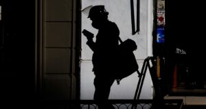 INE: desempleo llegó al 10,2% en el trimestre febrero-abril