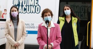 Minsal inicia operativos de vacunación en comunas con más rezagados