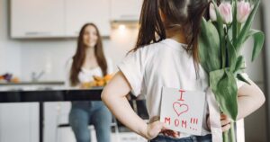 ¿Aún sin regalo para Día de la Madre? Algunas ideas para celebrarlas en su día