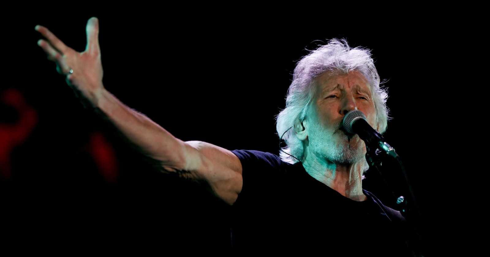 Roger Waters Facebook