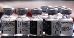 Vitacura vacunó a personas hasta los 16 años con Pfizer