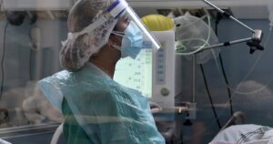 ICOVID: expertos alertan altos niveles de contagios y hospitalizaciones