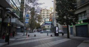 Cinco comunas de la Región Metropolitana retrocederán a cuarentena