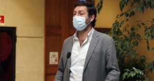 Diputados UDI piden eliminar cuarentenas tras vacunar al 70% de población objetivo