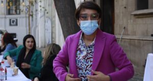 Karina Oliva explica su comentario sobre Nelson Acosta: 