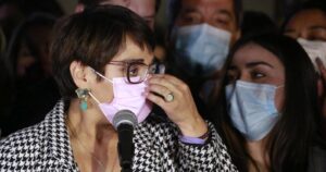 Hija de Nelson Acosta respondió a Karina Oliva: 