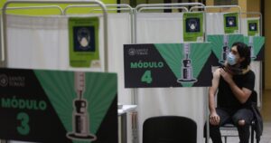 Vacunación COVID-19 llegó a instituciones de educación superior