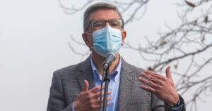 Cadem: Lavín lidera las primarias en Chile Vamos y Jadue las de FA-PC