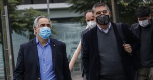 Desbordes admite derrota y Chahuán se pone a disposición de su campaña presidencial