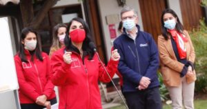 Gobierno defiende participación de Joaquín Lavín en actividad del IFE Universal