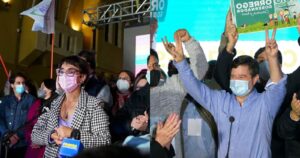 Diputados RN piden sumario sanitario para comandos de Oliva y Orrego por superar aforo