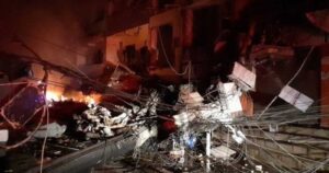 Edificio de cuatro pisos se desploma en Rio de Janeiro: 3 atrapados