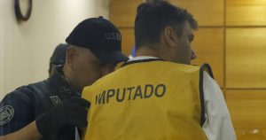 Suspenden juicio contra Karim Chahuán por cuarentena en cárcel de Valparaíso