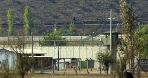 Violadores de DD.HH. piden ser considerados en indulto de presos del estallido social