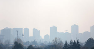 Decretan Alerta Ambiental para este martes en la Región Metropolitana