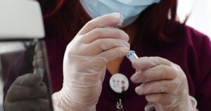 Minsal reportó 3.880 casos nuevos de COVID-19 y positividad del 5% en la Región Metropolitana